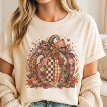 Load image into Gallery viewer, Pumpkin Patchwork Print Tee