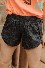 Load image into Gallery viewer, Sheridan Shorts