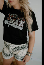 Load image into Gallery viewer, Spur me silvers Tee
