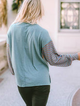 Load image into Gallery viewer, Color Block Tee
