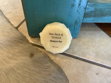 Load image into Gallery viewer, Blue Lacy Shampoo Bars
