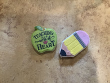 Load image into Gallery viewer, Blue Lacy Shaped Bathbombs
