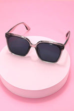 Load image into Gallery viewer, SQUARE CATEYE SUNGLASSES
