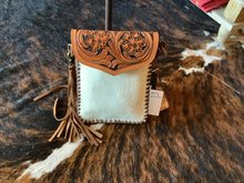 Load image into Gallery viewer, American Darling Messenger Crossbody
