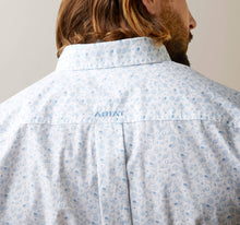 Load image into Gallery viewer, Jameson Classic Fit Button Up
