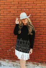 Load image into Gallery viewer, Stitch That Western Long Sleeve

