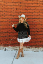 Load image into Gallery viewer, Stitch That Western Long Sleeve
