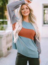 Load image into Gallery viewer, Color Block Tee
