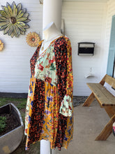 Load image into Gallery viewer, Honey Mix Floral Dress
