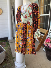 Load image into Gallery viewer, Honey Mix Floral Dress
