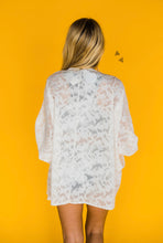 Load image into Gallery viewer, Swank Bank Kimono-Cloud
