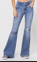 Load image into Gallery viewer, Laci Bell Jeans

