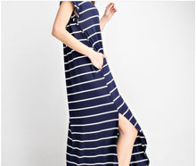 Load image into Gallery viewer, Navy Maxi
